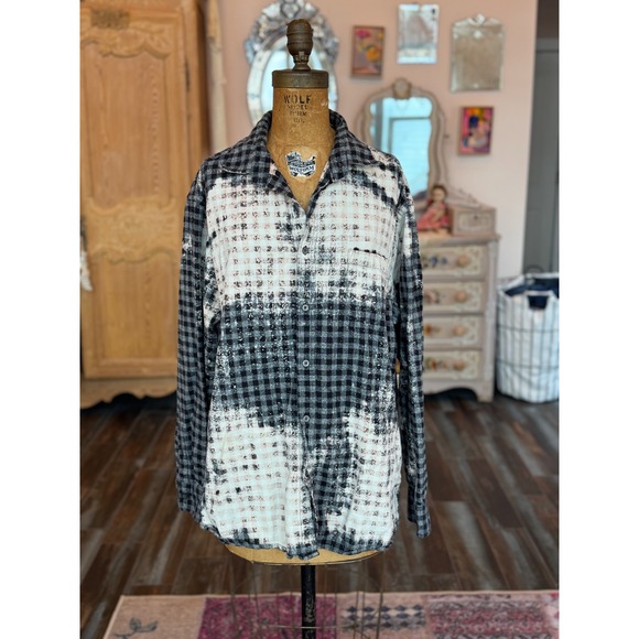 Upcycled/Reworked Flannel Shirt| Vintage Eye Patchwork| Cottage Core| XL - Picture 5 of 6